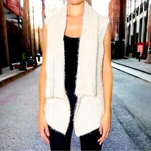 Hem & Thread Ivory White Soft Plush Vest, One Size Fits Most